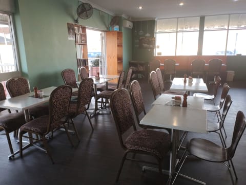 Established Franchise Café  - Strong Brand, Loyal Customers, Proven Systems