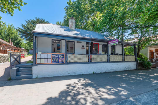 *SOLD BY VENTURE COMMERCIAL*