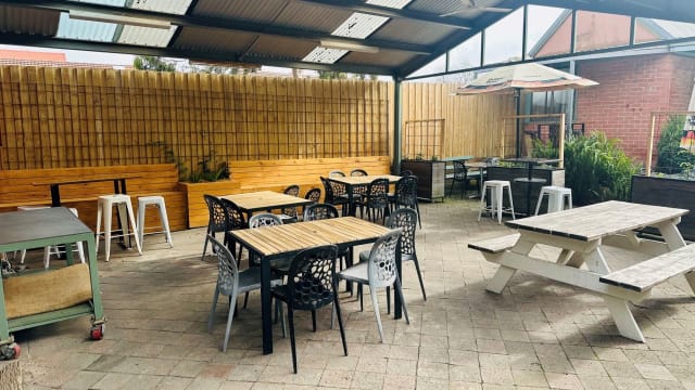 Historic Ballarat Pub with Accommodation & Multiple Income Streams