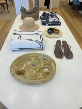 High-End Fashion Boutique  Exclusive Brands & Prime Location