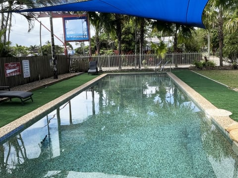 Far North Queensland Coastal Tropical Caravan Tourist Park - 896CPF