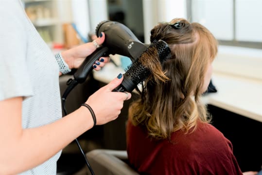 Modern Hair & Beauty Salon – $7,000 PW Takings – 6 Days – Near New Fit-Out [2608091]