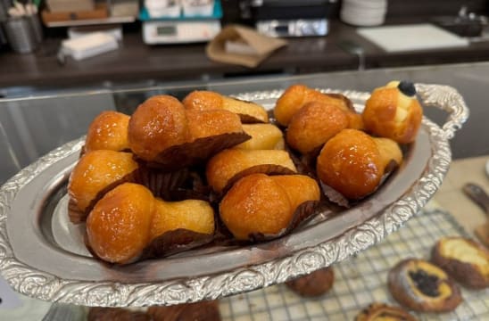 Inner-North Italian Bakery/Café – Prime Corner Location | Live-In Opportunity