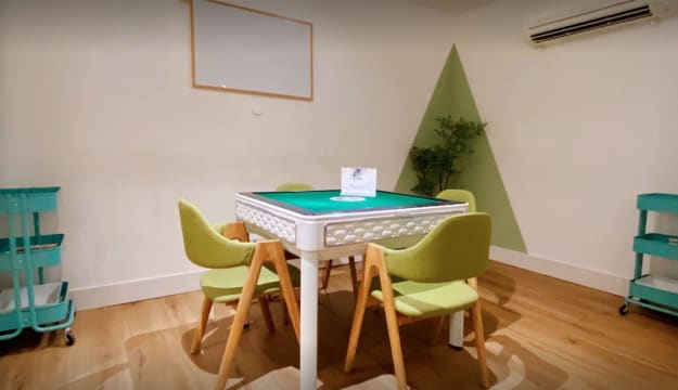 Le Town Board Games & Mahjong Prime Melbourne CBD Location in China Town