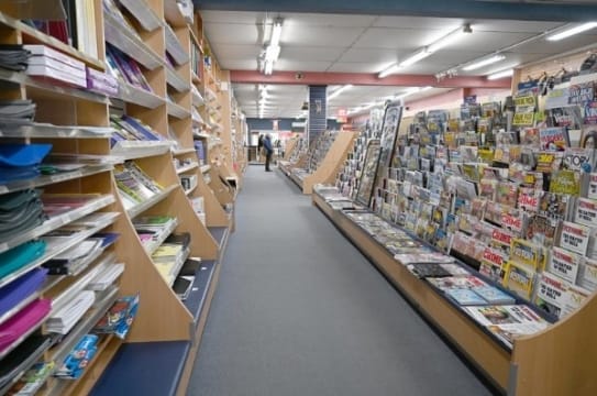 Benalla Cards, Gifts, News etc (DWIWN2117)