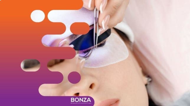 36456 Established Lash & Brow Studio - Repeat Clients & Growth Potential