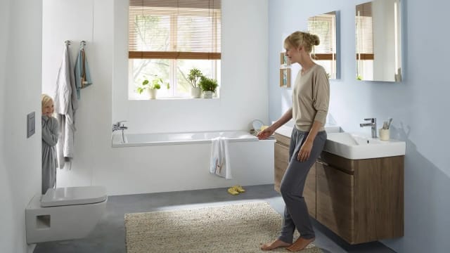 IMPORTER AND DISTRIBUTOR OF BATHROOM PRODUCTS TO CONSTRUCTION AND PROPERTY DEVELOPERS