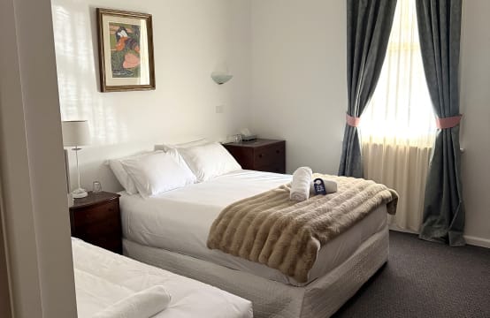 Stunning Guest House in Central West
