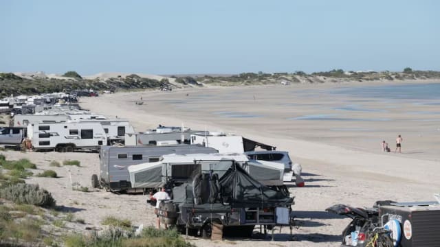 Unique Caravan Hire business. Very short hours.