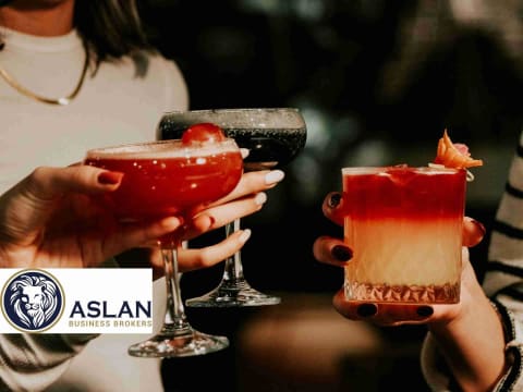 RESTAURANT/BAR BUSINESS FOR SALE