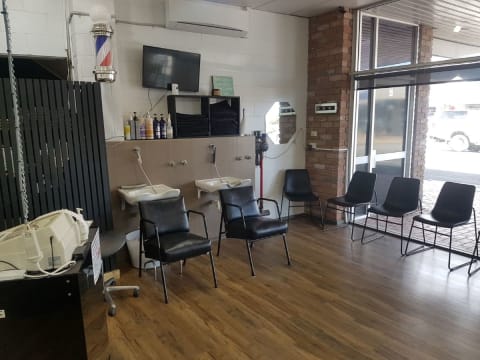 Iconic Barbers by the Bay in Dromana