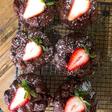 The Health Hut North Beach "where everything is delicious & Nutritious"