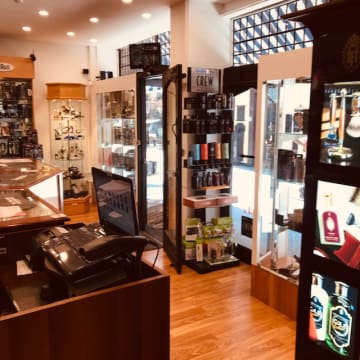 Established Specialty Retailer – Motivated Sellers Retiring