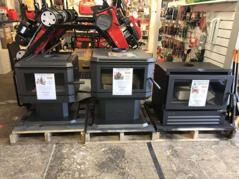 Stihl, Honda & more Dealership including full workshop & residence