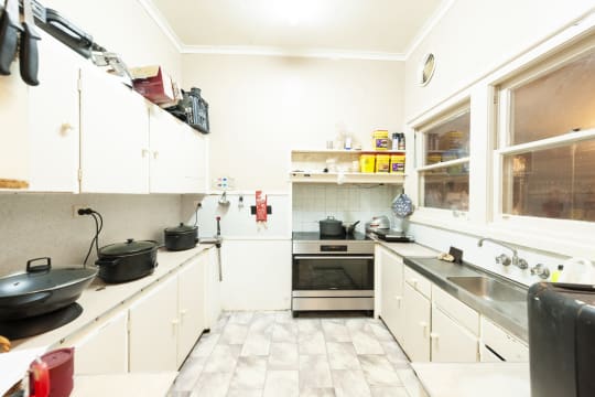 CAFE BUSINESS & HOUSE FOR SALE - Painters Cafe, Corowa NSW - 1P0542