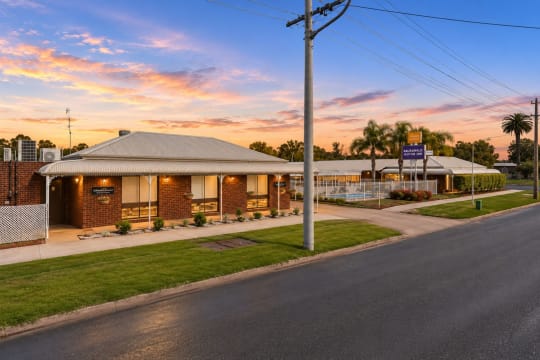 Freehold Motel & Restaurant Investment with Long-Term Lease
