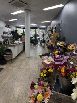 Florist & Giftware Business - On Track to Return Over $90,000 to the Working Owner $129,000 (Incl...