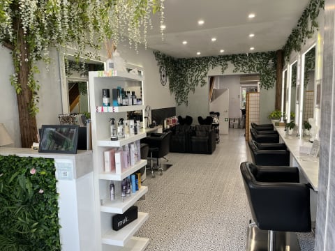 Hair and Beauty Salon with expansion options