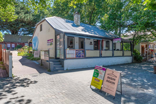 *SOLD BY VENTURE COMMERCIAL*