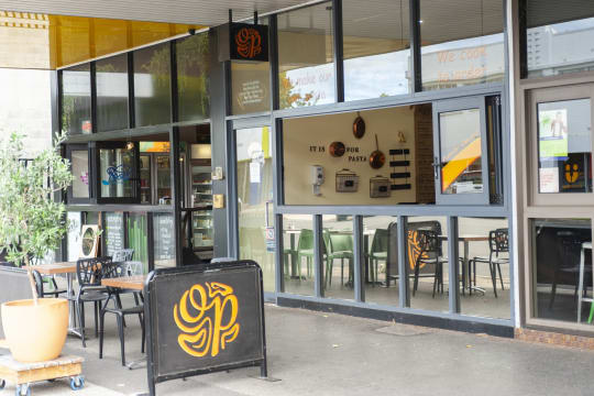 LEASEHOLD - Oppy`s Pasta, Albury NSW - 1P0545
