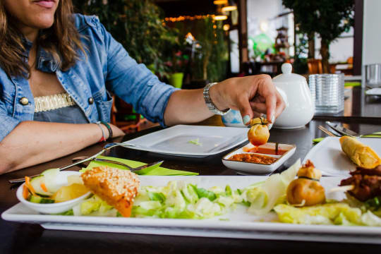Busy Corner Block Cafe/Restaurant | Takings $12000 pw | Quick Sale | (Excellent set-up and equipp...