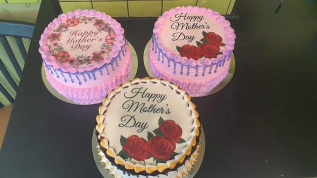 Indian Sweets Bakery for sale in busy location (Quote ref: SY084)