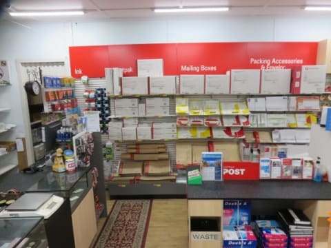 Burnett Heads Post and News (SP2522)