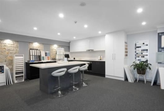 Dream Doors Kitchens - Run Under Management