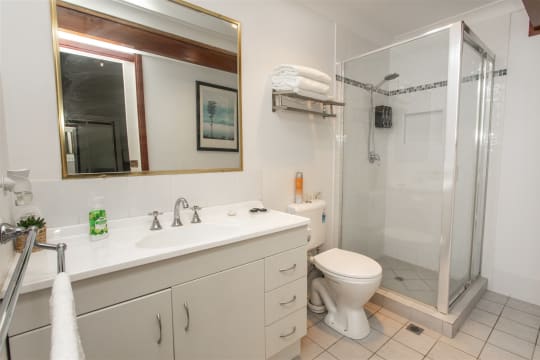 Profitable Seaside Bed & Breakfast Freehold Investment in Redcliffe