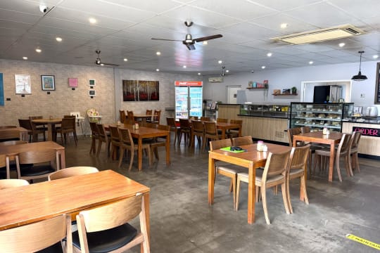 LEASEHOLD - The Border Bridge Cafe, Barooga NSW - 1P0619