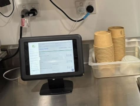 Quality Chicken & Chip / Fish & Chip shop  Berrinba! Lease assignment & Asset sale!