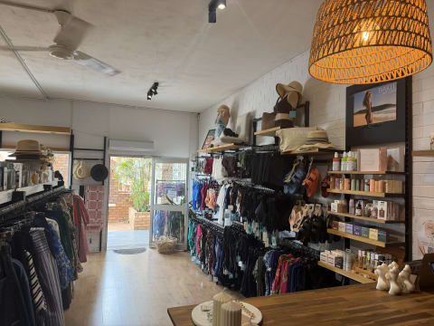 High Tide, Resort and Lifestyle