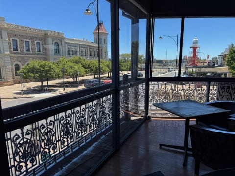 Port & Wine Seaside Hotel in historic Port Adelaide - Lease