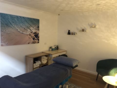 The Massage Hub with Luxury Clinic Space
