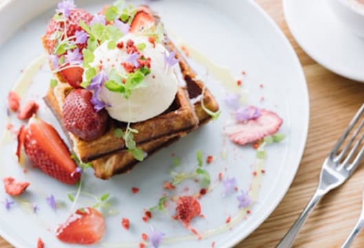 Stylish Café in Prahran, High-End Fit-Out in Prime Location! (Our Ref: V2100)