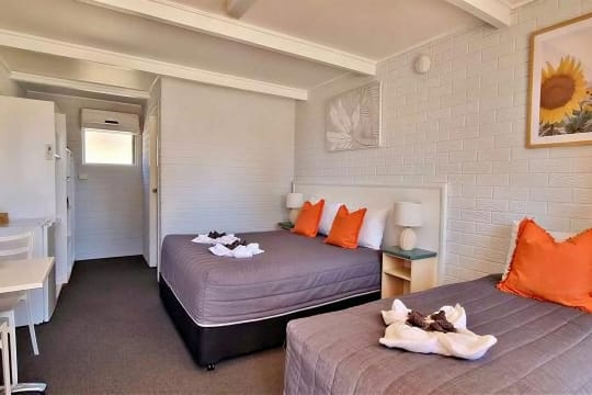 SECURE FREEHOLD MOTEL WITH VALUE-ADD POTENTIAL - 1434MF