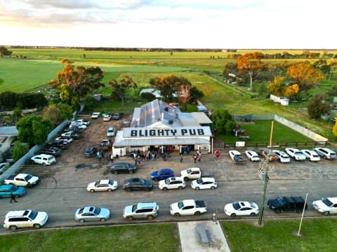 FREEHOLD VACANT POSSESSION - Blighty Hotel, NSW - 1P0436
