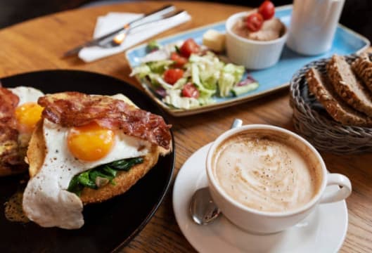 Keilor East Cafe, Under Management Taking approx. $9,000 pw (Our Ref: V2090)