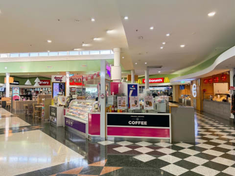 Established Franchise, Proven Location, High Traffic Food Court