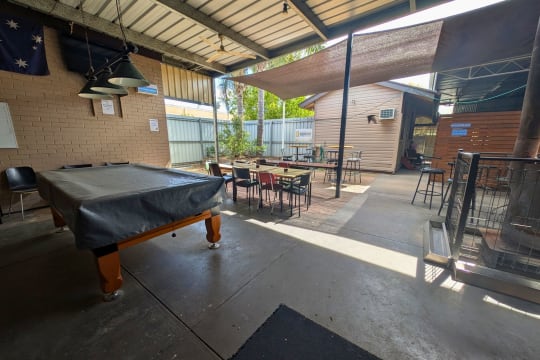 Murray River One Pub Town - Railway Hotel, Strathmerton Vic