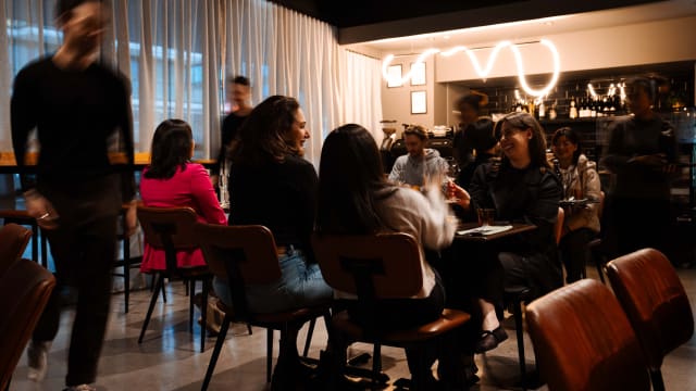 Richmond's Only Restaurant with Yarra River Views SV1579