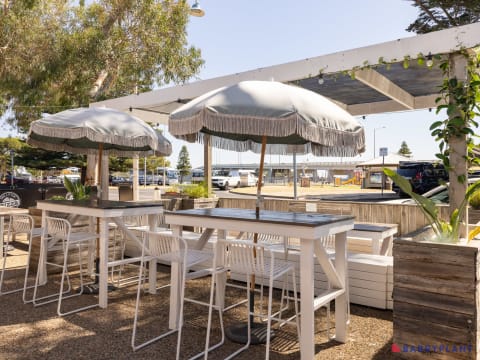 Kelp - San Remo.  Cocktail, Wine & Dining Bar  - Thriving business for Sale
