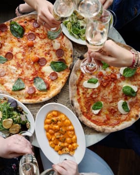 Long running Italian family pizza restaurant in Malvern / Glen Iris