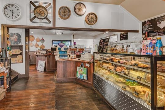 Restaurateurs & Cafe/Bar operators: ignite this unique Spice of Life Cafe Deli to be so much ...