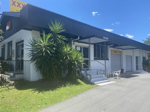 REGIONAL CITY HOTEL/MOTEL - 117HF