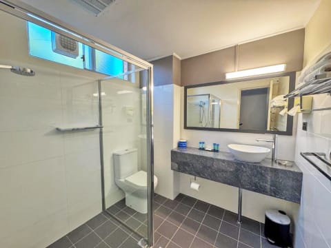 Motel for Sale - Large Central West Regional Service City