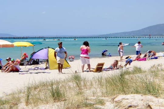 Calling all Pizza Lovers to the HOT MORNINGTON PENINSULA BEACH AREA IN RYE