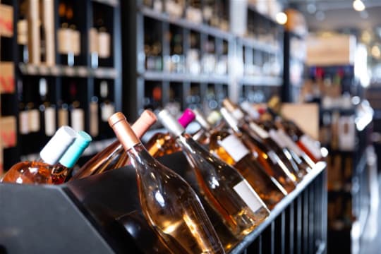 Newly Upgraded Liquor Shop near Dingley Village for Sale