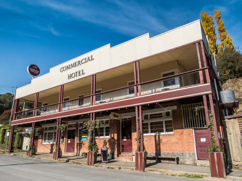 New Lease - Commercial Hotel Woods Point