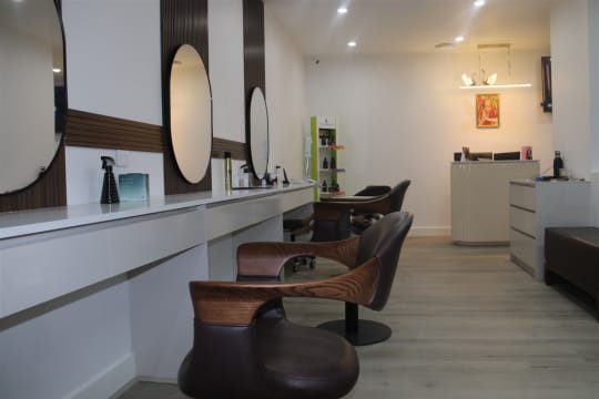 RARE FIND - Truganina's Premier Turnkey Beauty Destination!
